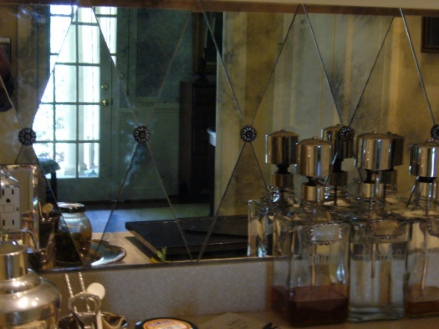 2 Mirrors