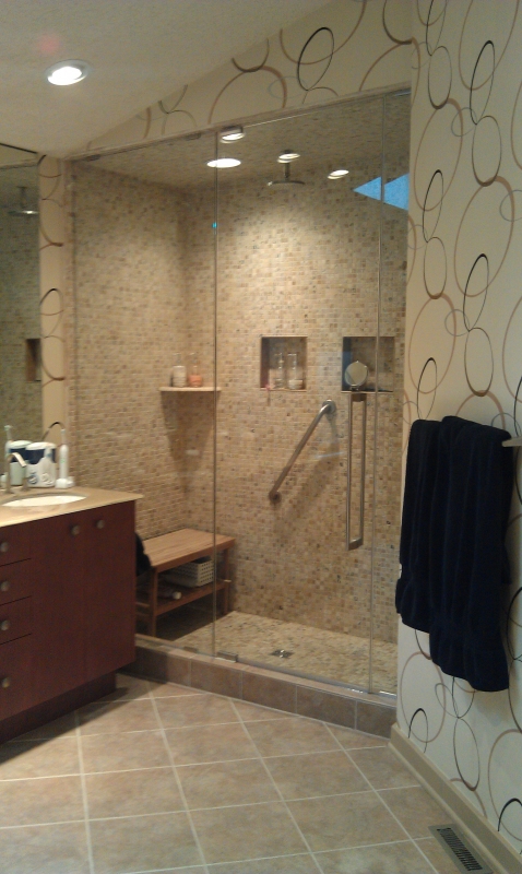3 3/8\" clear glass Steam shower w/ custom pull